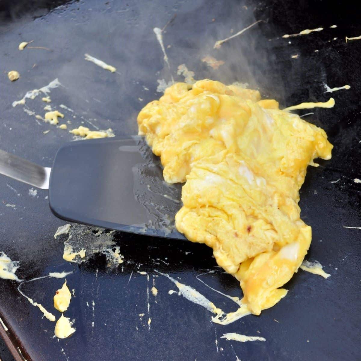 How to Make Perfect Griddle Scrambled Eggs Every Time